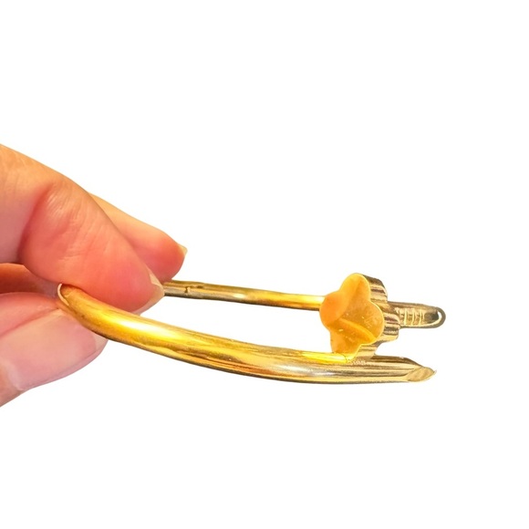 🔸22. NWOT Elegant Gold Plated Bangle Bracelet - Picture 2 of 2